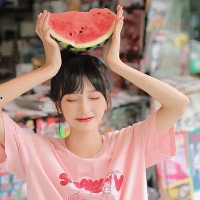 娱乐吃瓜酱头像女生