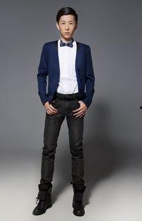 张瀚文生活照,生活照中的阳光少年